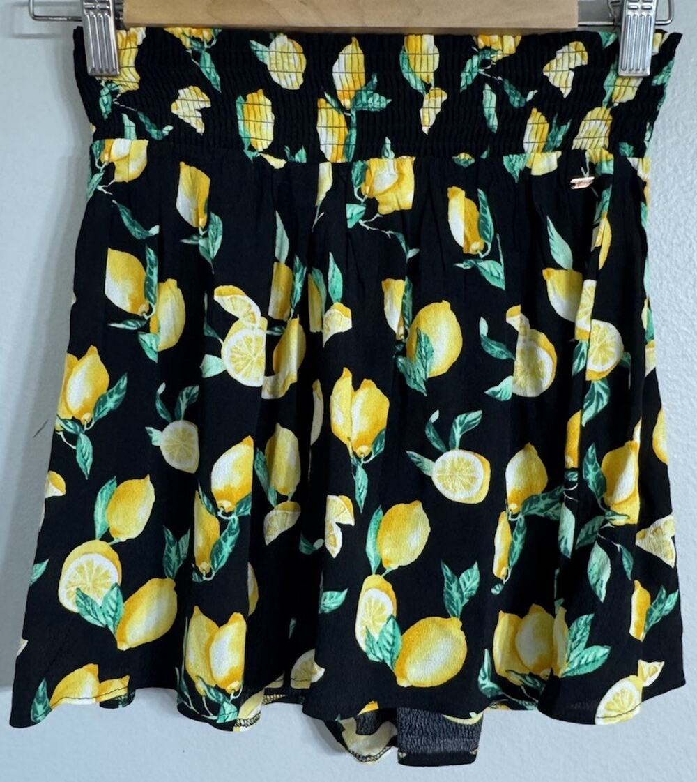 Victoria's Secret PINK Shorts Women’s Small Lemon Print Smocked Pull-On NEW